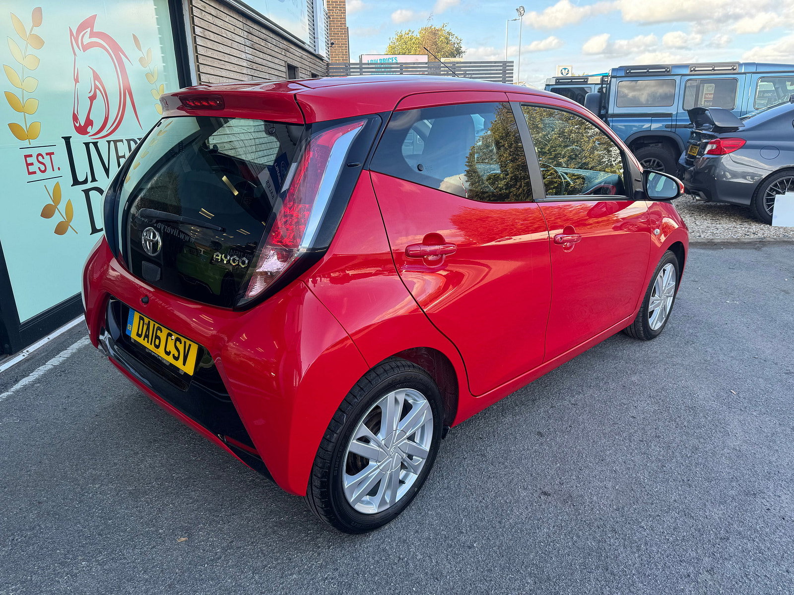 Toyota Aygo 1.0 VVT-i x-pression Hatchback 5dr Petrol Manual Euro 6 (68 ps) 5dr Manual 2016