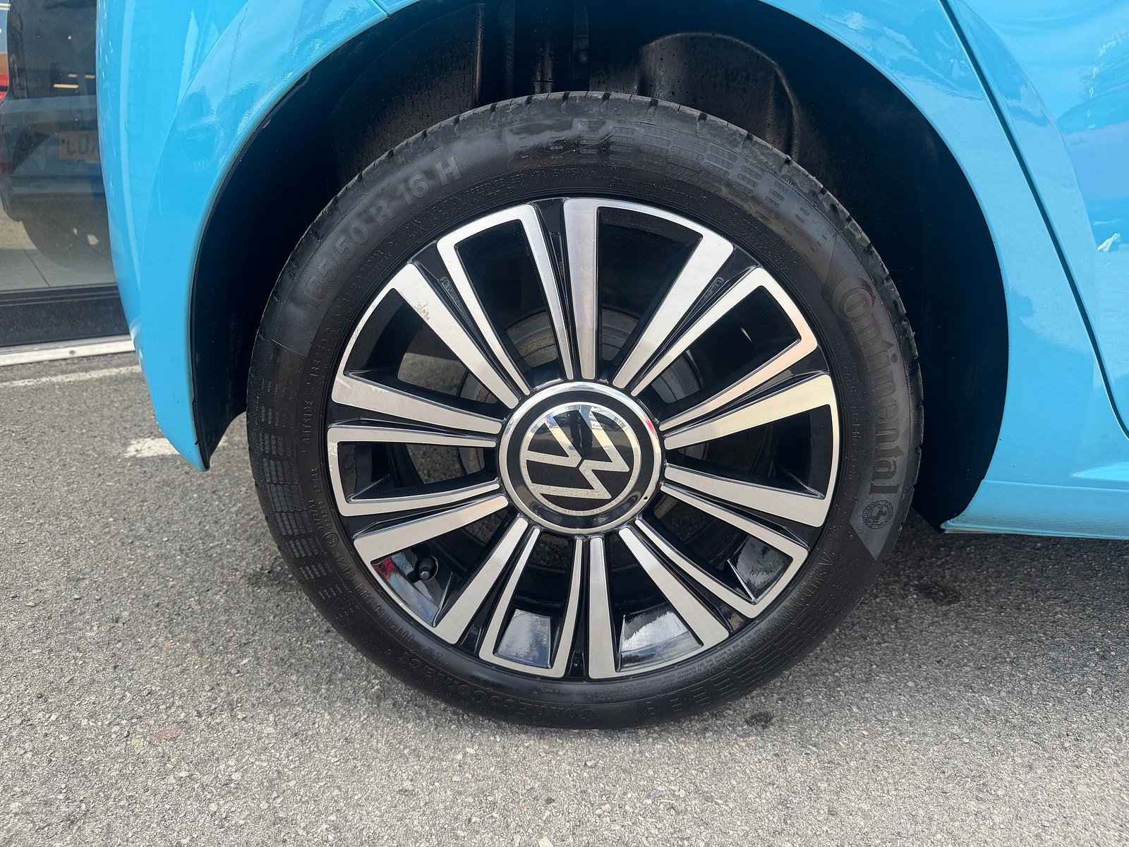 Volkswagen up! 1.0 Black Edition Hatchback 5dr Petrol Manual Euro 6 (s/s) (65 ps) 5dr Manual 2023