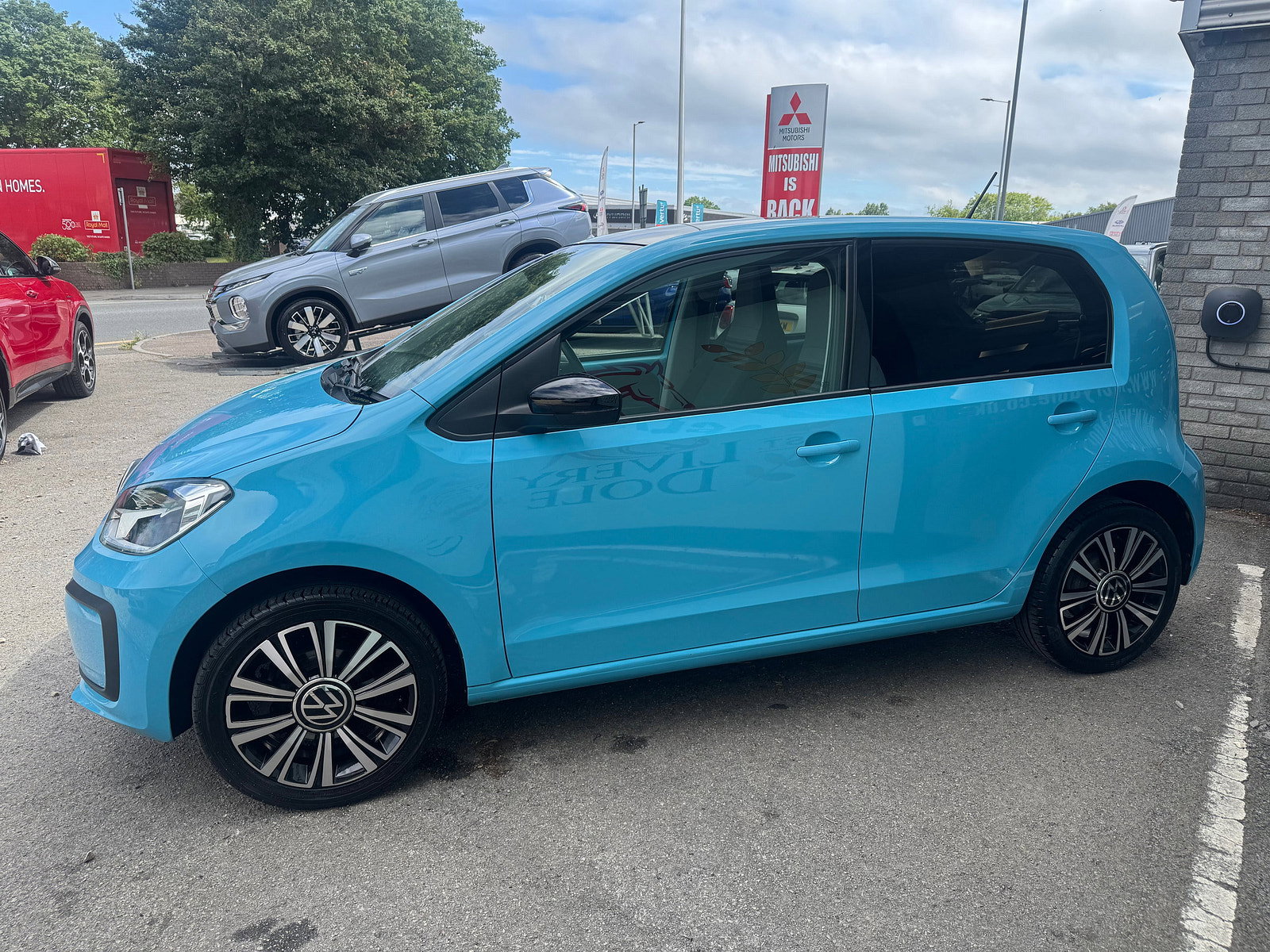 Volkswagen up! 1.0 Black Edition Hatchback 5dr Petrol Manual Euro 6 (s/s) (65 ps) 5dr Manual 2023