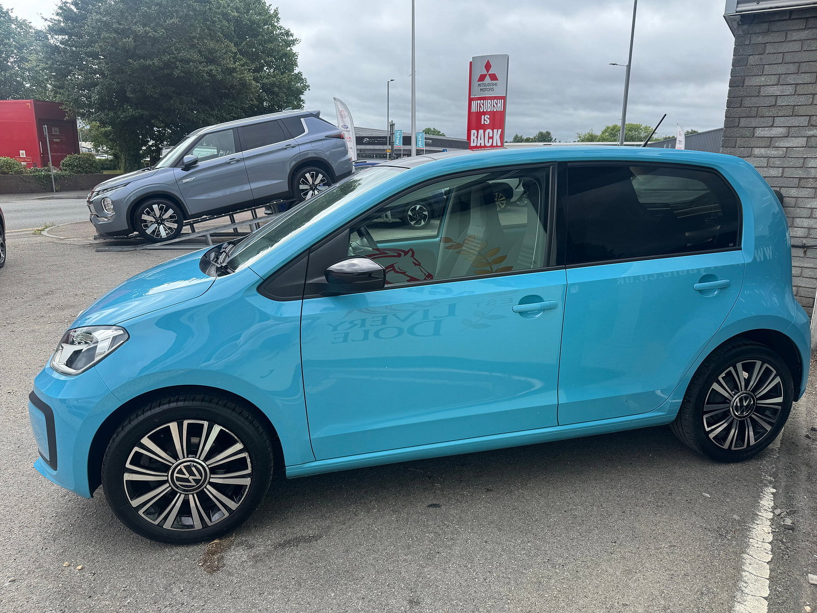 Volkswagen up! 1.0 Black Edition Hatchback 5dr Petrol Manual Euro 6 (s/s) (65 ps) 5dr Manual 2023