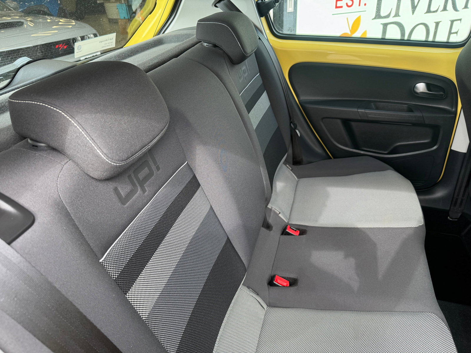 Volkswagen up! 1.0 Look up! Hatchback 5dr Petrol Manual Euro 6 (60 ps) 5dr Manual 2016