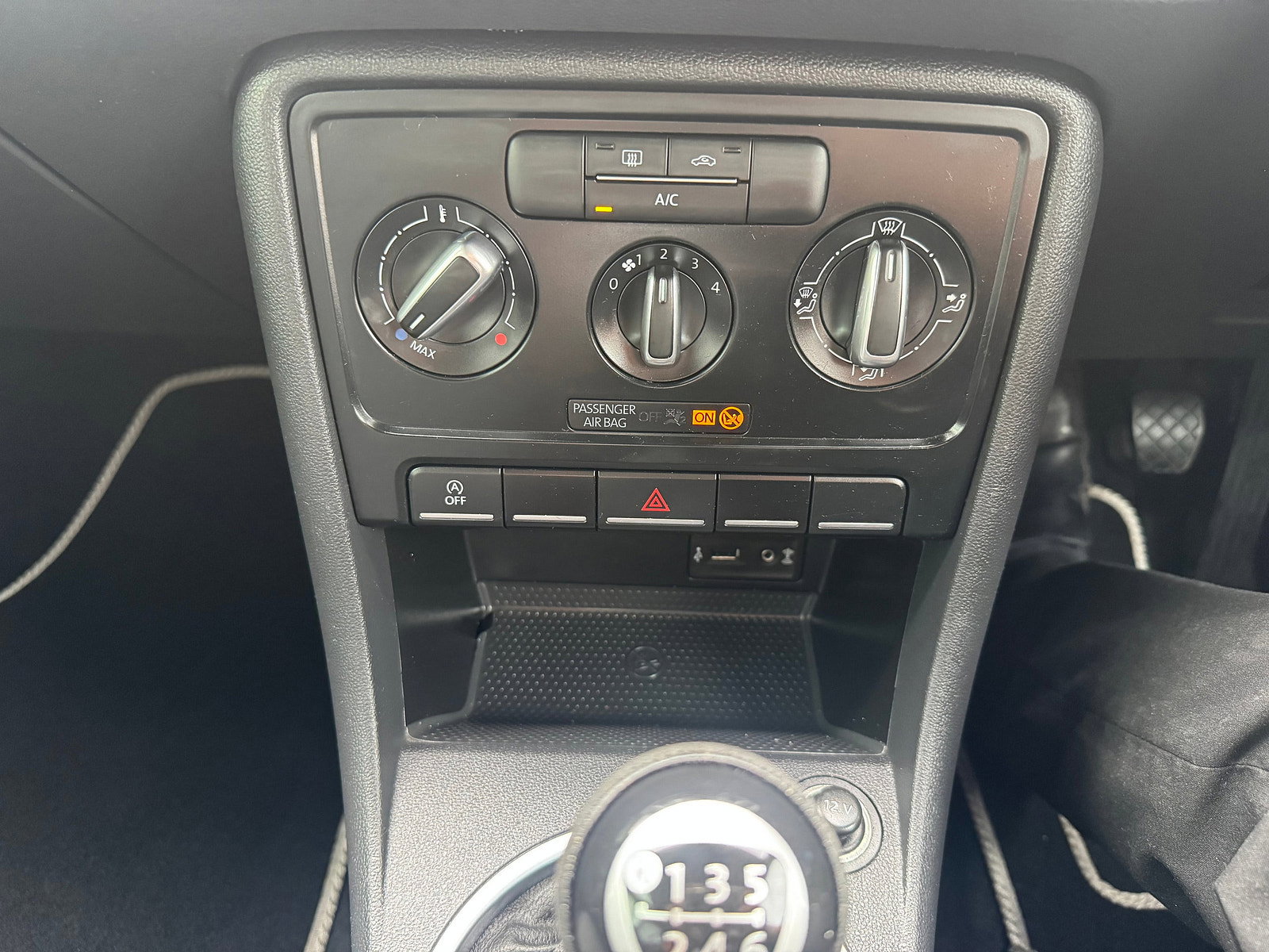 Volkswagen Beetle 1.2 TSI Cabriolet 2dr Petrol Manual Euro 6 (s/s) (105 ps) 2dr Manual 2018
