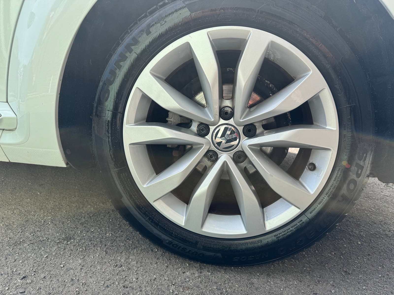 Volkswagen Beetle 1.4 TSI BlueMotion Tech Design Hatchback 3dr Petrol Manual Euro 6 (s/s) (150 ps) 3dr Manual 2016