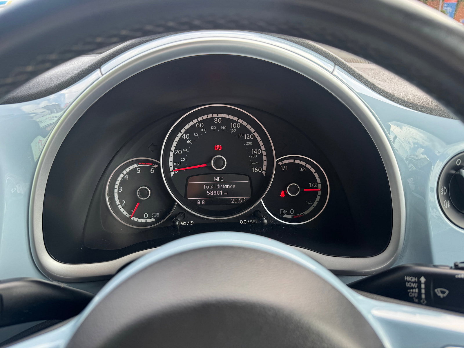 Volkswagen Beetle 2.0 TDI BlueMotion Tech Design Cabriolet 2dr Diesel Manual Euro 6 (s/s) (150 ps) 2dr Manual 2015