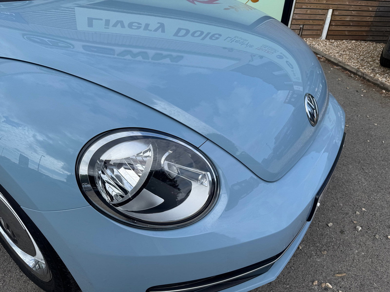 Volkswagen Beetle 2.0 TDI BlueMotion Tech Design Cabriolet 2dr Diesel Manual Euro 6 (s/s) (150 ps) 2dr Manual 2015