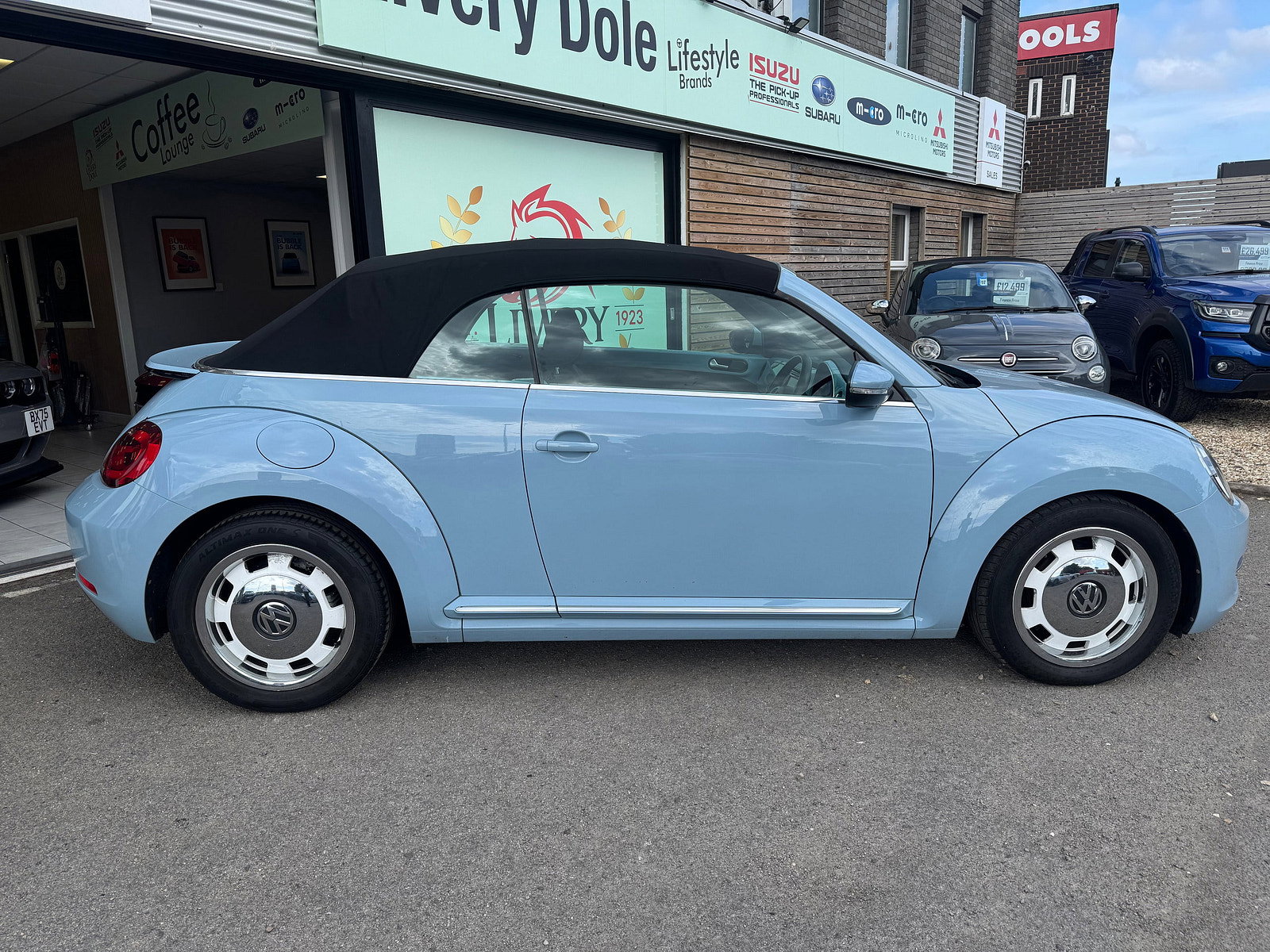 Volkswagen Beetle 2.0 TDI BlueMotion Tech Design Cabriolet 2dr Diesel Manual Euro 6 (s/s) (150 ps) 2dr Manual 2015