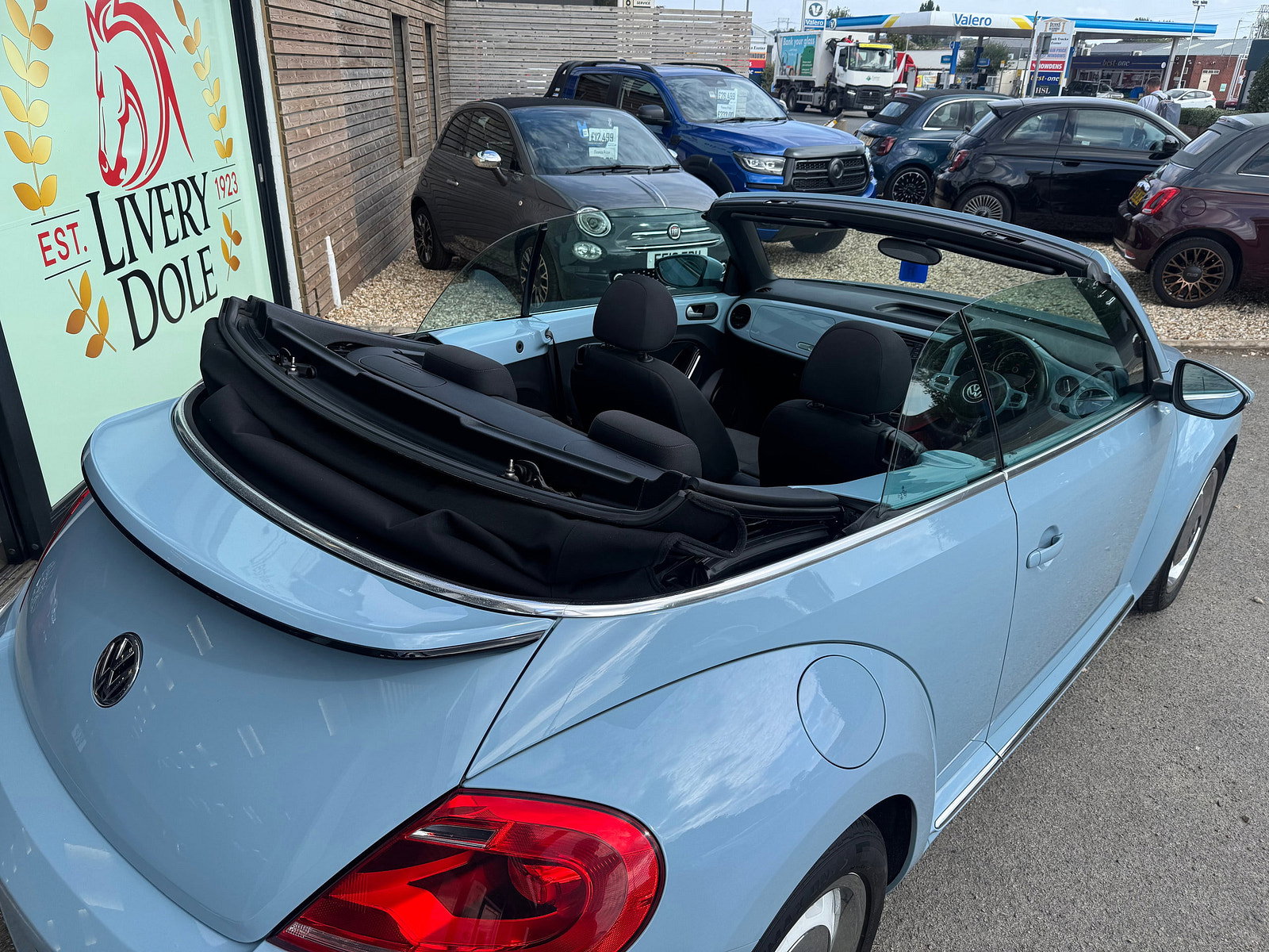 Volkswagen Beetle 2.0 TDI BlueMotion Tech Design Cabriolet 2dr Diesel Manual Euro 6 (s/s) (150 ps) 2dr Manual 2015