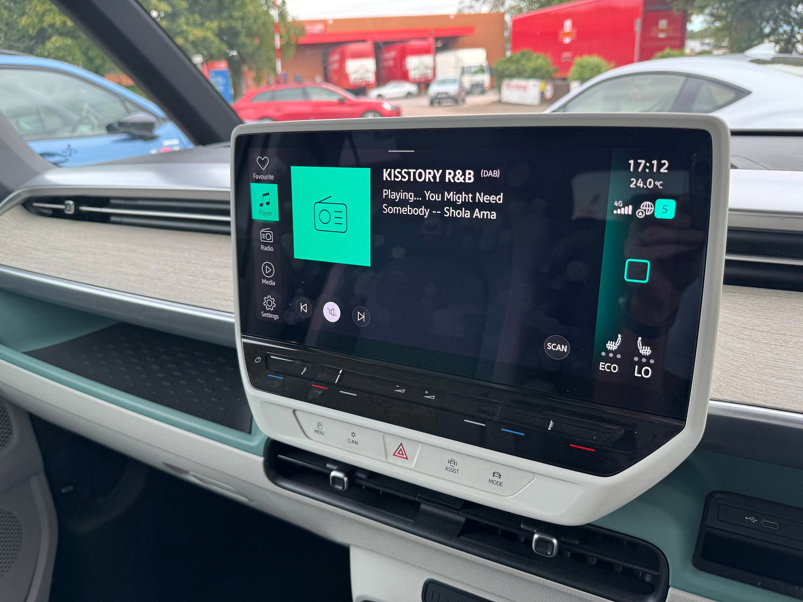 Volkswagen ID. Buzz Pro 77kWh 1ST Edition MPV 5dr Electric Auto (204 ps) 5dr Automatic 2023