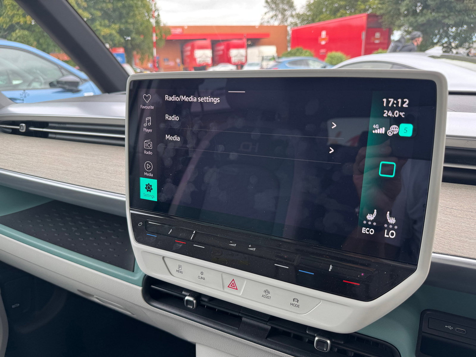 Volkswagen ID. Buzz Pro 77kWh 1ST Edition MPV 5dr Electric Auto (204 ps) 5dr Automatic 2023