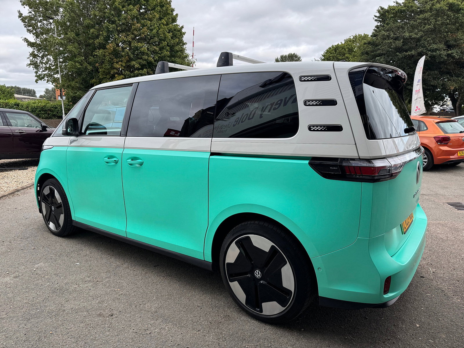 Volkswagen ID. Buzz Pro 77kWh 1ST Edition MPV 5dr Electric Auto (204 ps) 5dr Automatic 2023