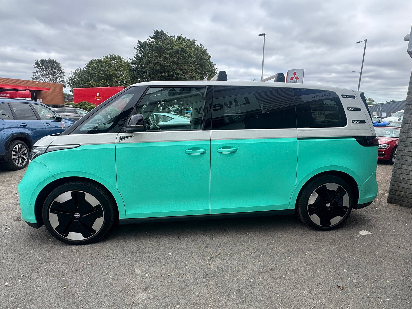 Volkswagen ID. Buzz Pro 77kWh 1ST Edition MPV 5dr Electric Auto (204 ps) 5dr Automatic 2023