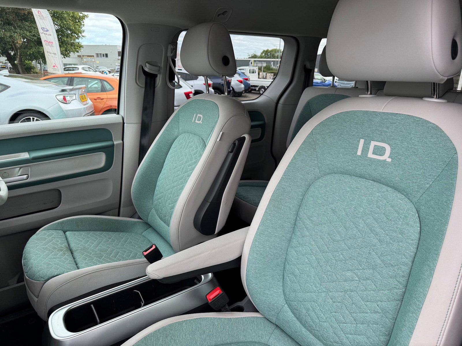 Volkswagen ID. Buzz Pro 77kWh 1ST Edition MPV 5dr Electric Auto (204 ps) 5dr Automatic 2023
