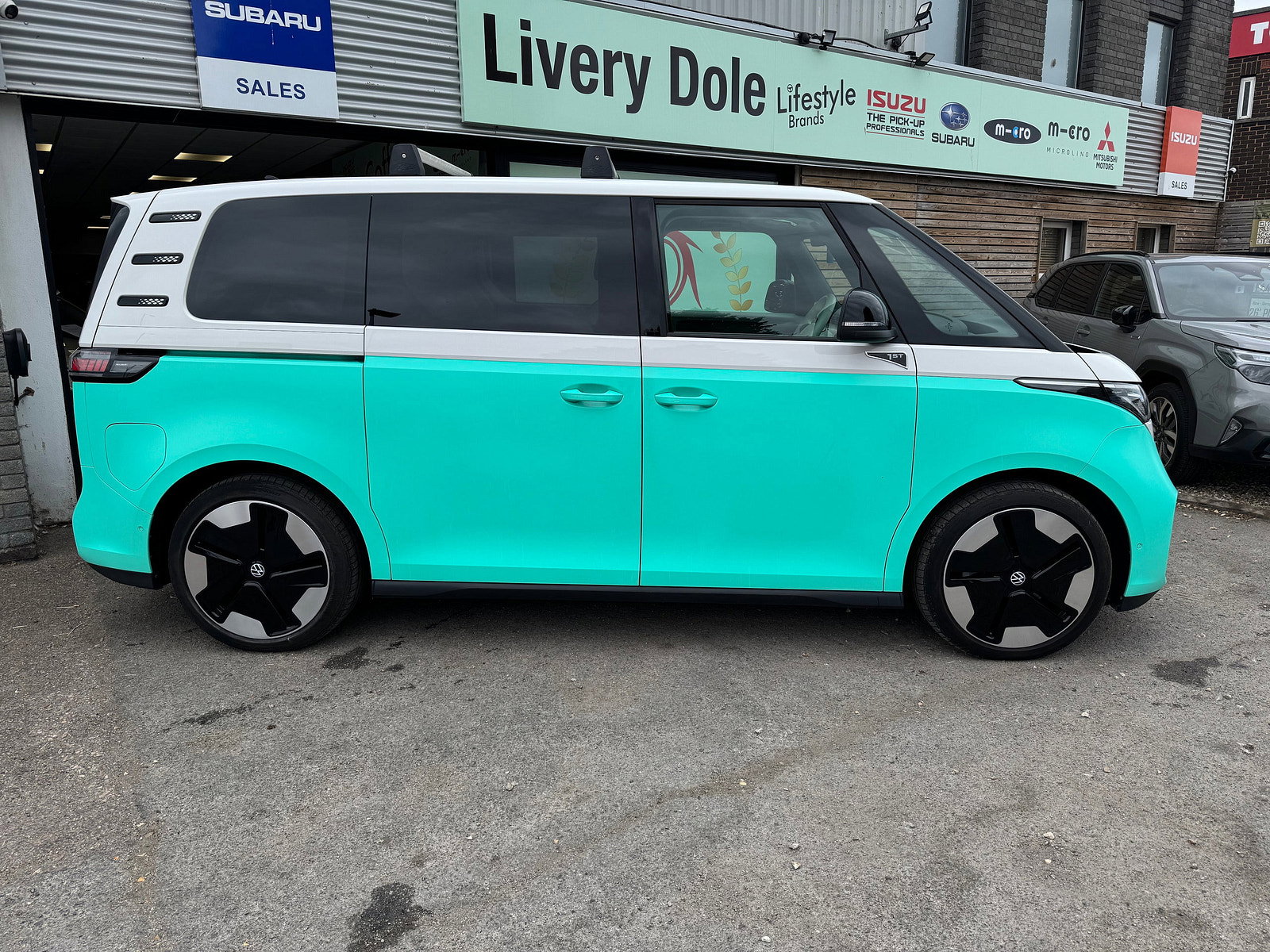 Volkswagen ID. Buzz Pro 77kWh 1ST Edition MPV 5dr Electric Auto (204 ps) 5dr Automatic 2023
