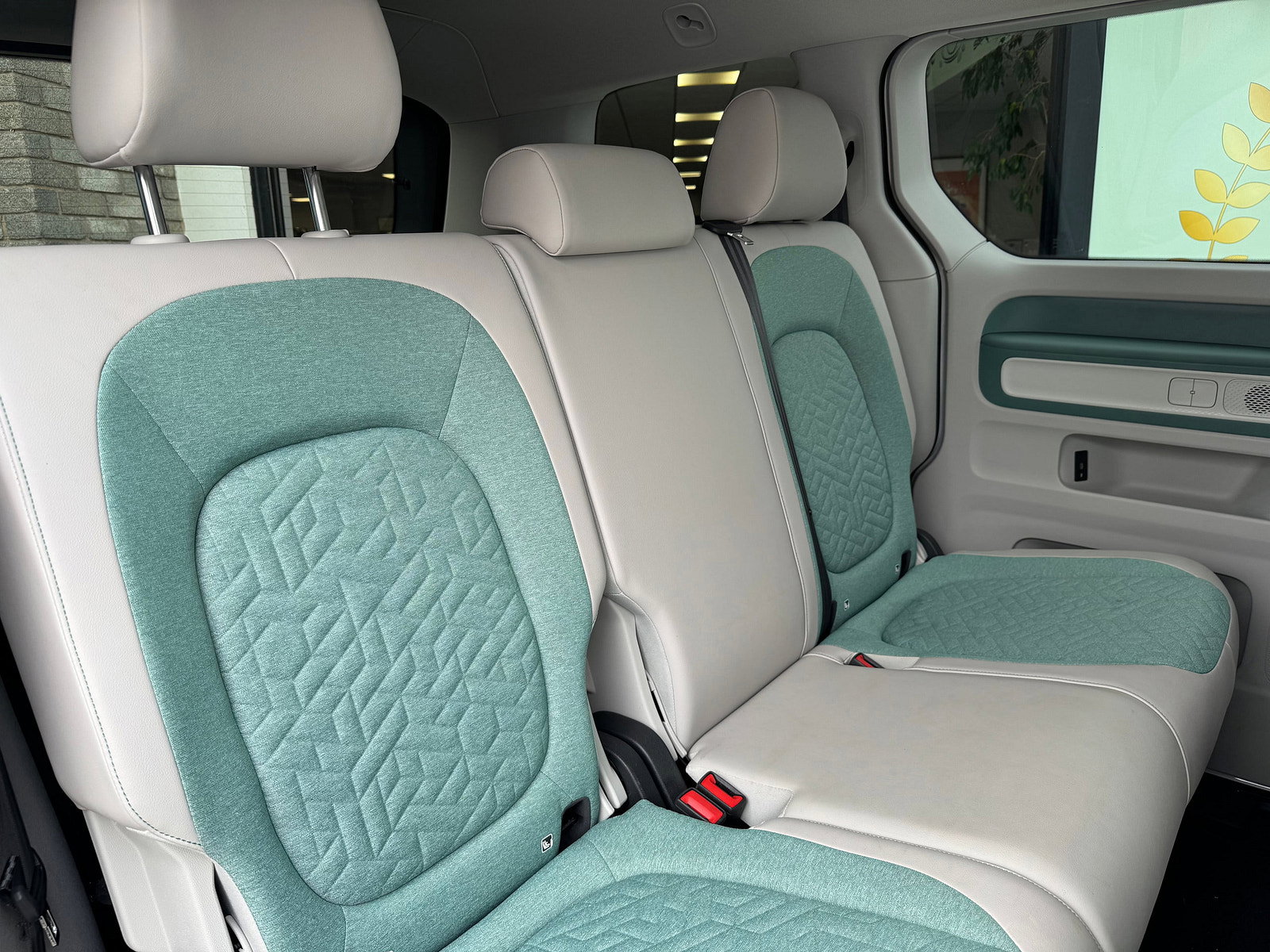 Volkswagen ID. Buzz Pro 77kWh 1ST Edition MPV 5dr Electric Auto (204 ps) 5dr Automatic 2023
