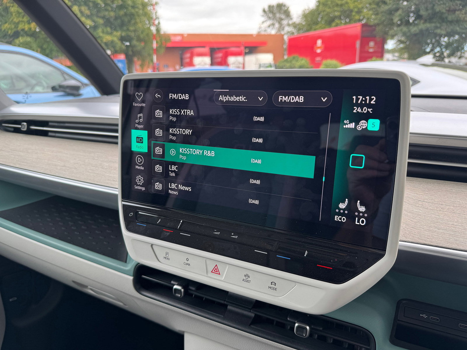 Volkswagen ID. Buzz Pro 77kWh 1ST Edition MPV 5dr Electric Auto (204 ps) 5dr Automatic 2023