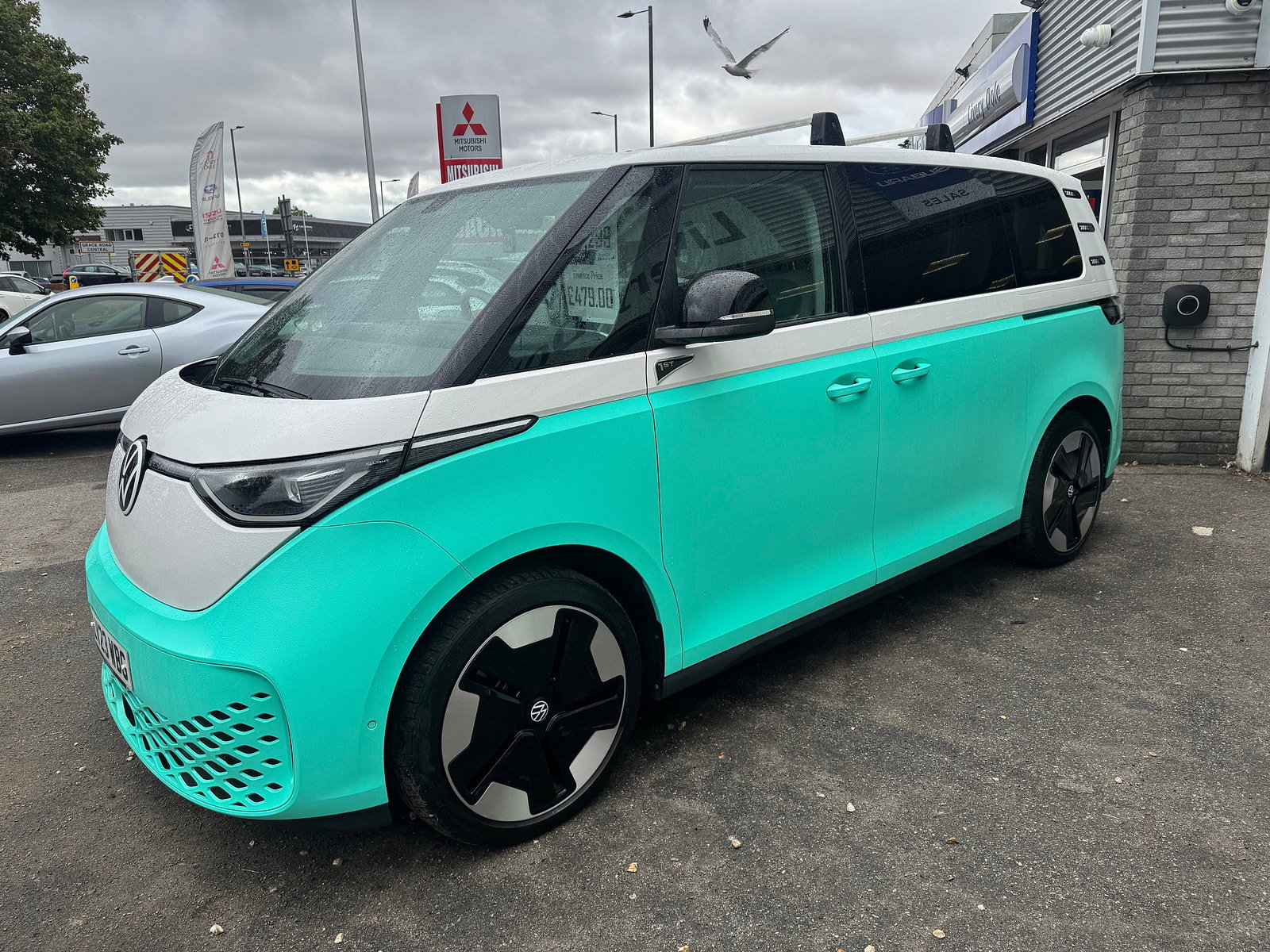 Volkswagen ID. Buzz Pro 77kWh 1ST Edition MPV 5dr Electric Auto (204 ps) 5dr Automatic 2023
