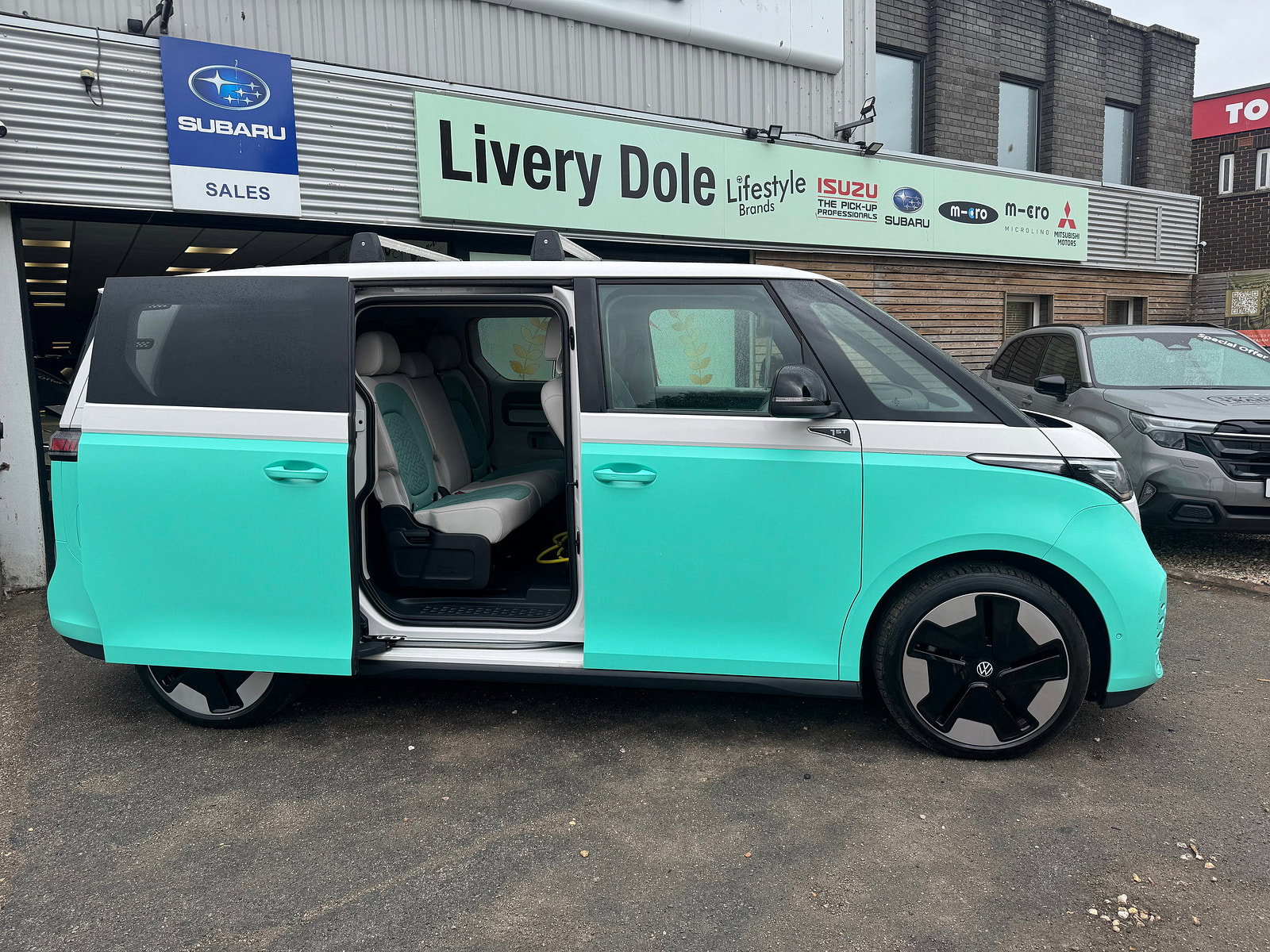 Volkswagen ID. Buzz Pro 77kWh 1ST Edition MPV 5dr Electric Auto (204 ps) 5dr Automatic 2023