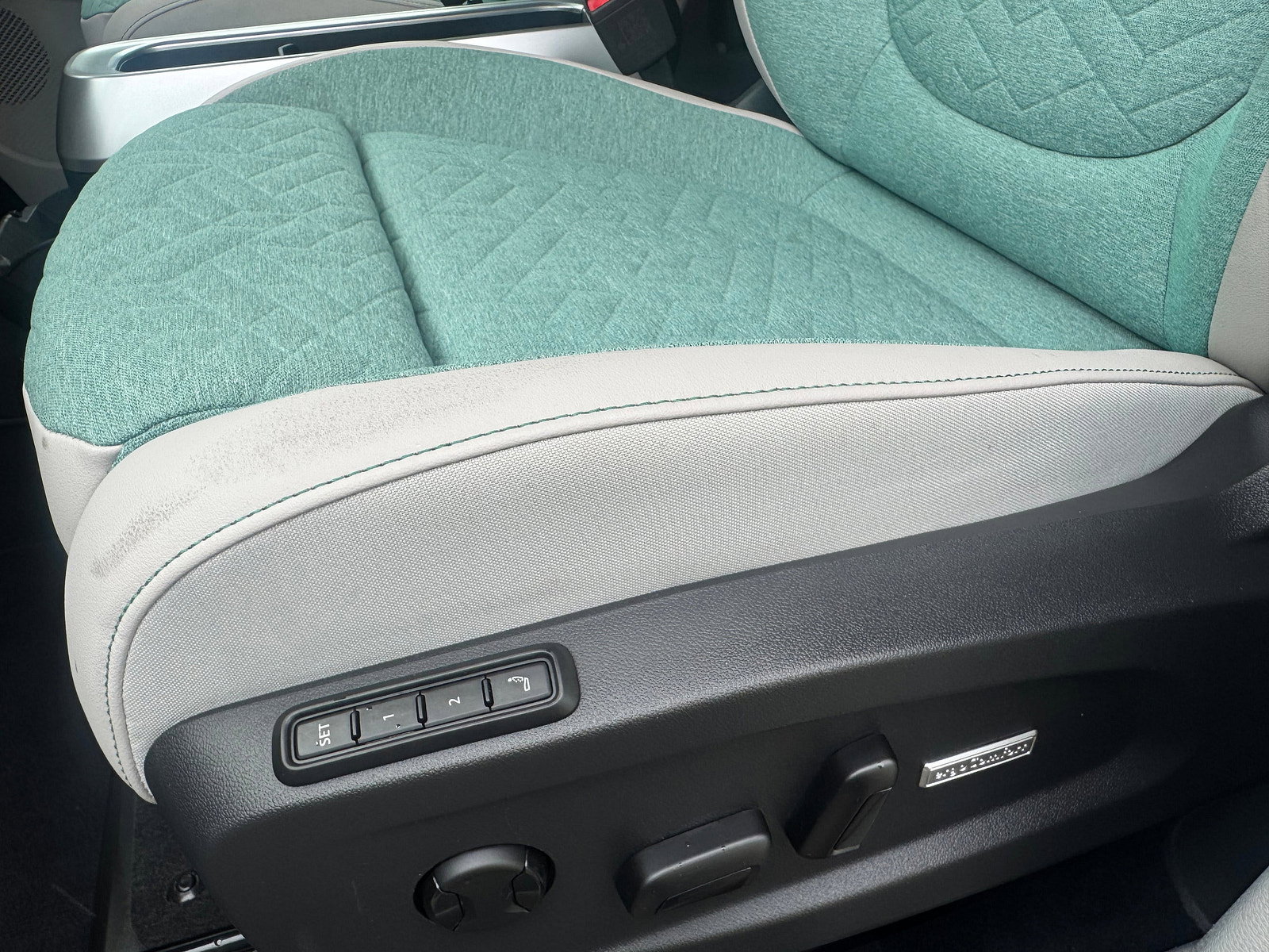 Volkswagen ID. Buzz Pro 77kWh 1ST Edition MPV 5dr Electric Auto (204 ps) 5dr Automatic 2023
