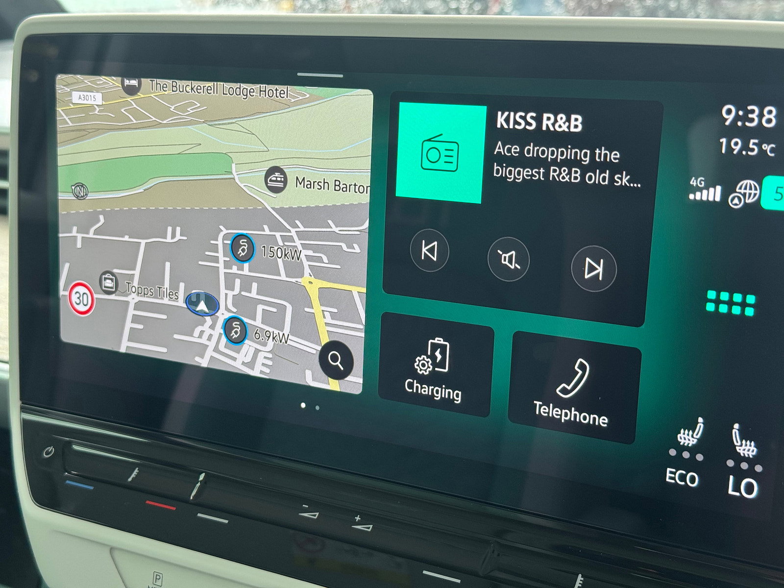Volkswagen ID. Buzz Pro 77kWh 1ST Edition MPV 5dr Electric Auto (204 ps) 5dr Automatic 2023