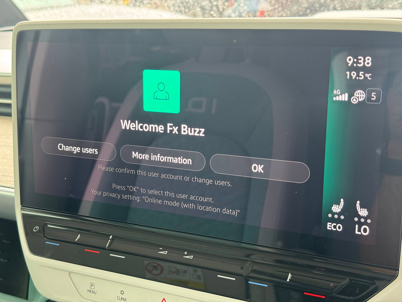 Volkswagen ID. Buzz Pro 77kWh 1ST Edition MPV 5dr Electric Auto (204 ps) 5dr Automatic 2023