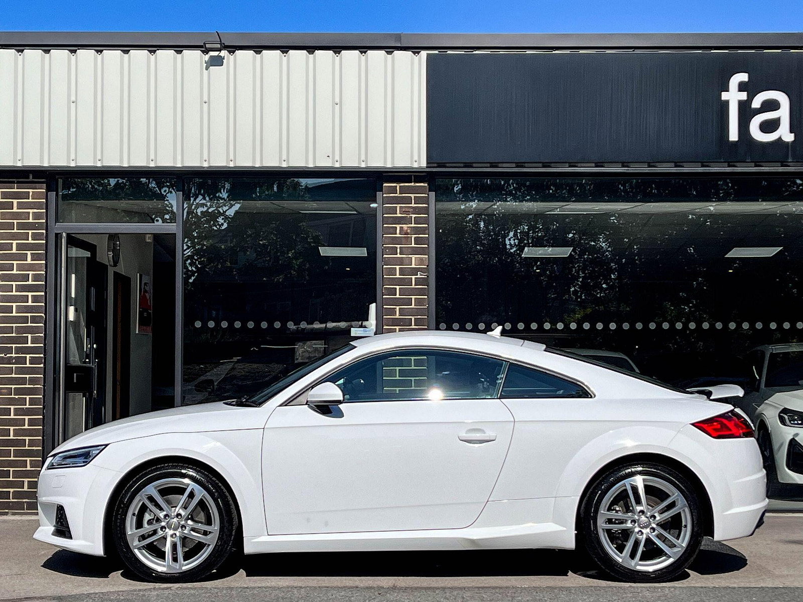 Audi TT 2.0 TFSI 40 Sport Coupe 3dr Petrol S Tronic Euro 6 (s/s) (197 ps) 3dr Automatic 2022