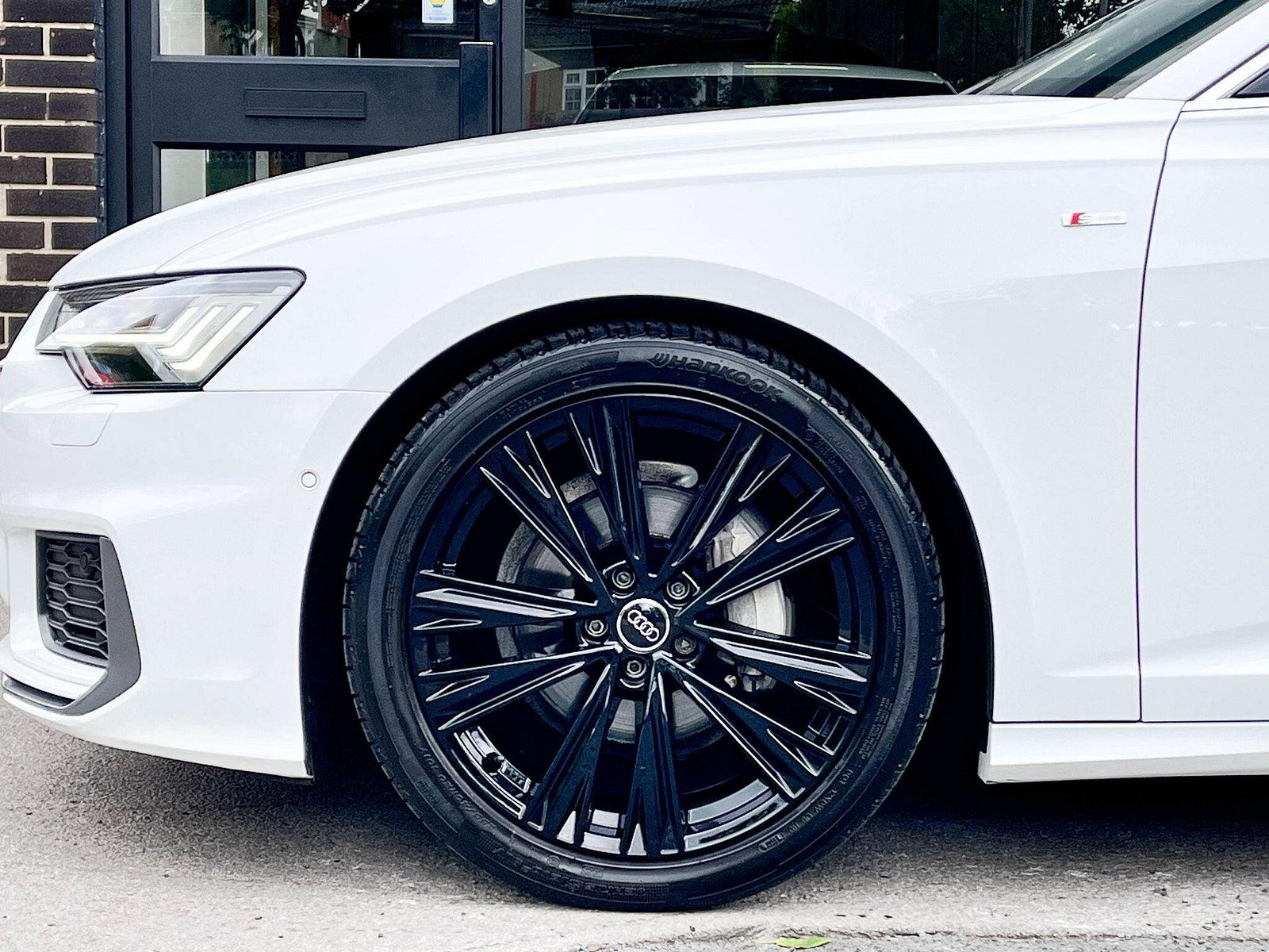 Audi A6 Saloon 2.0 TDI 40 S Line quattro S tronic 204ps 4dr Automatic 2019