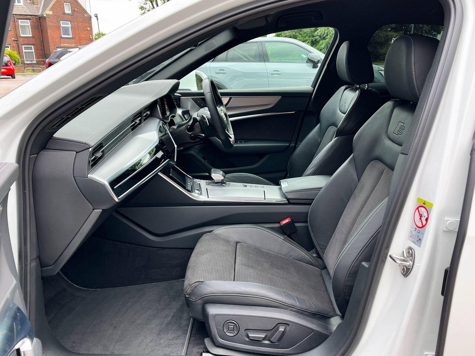 Audi A6 Saloon 2.0 TDI 40 S Line quattro S tronic 204ps 4dr Automatic 2019