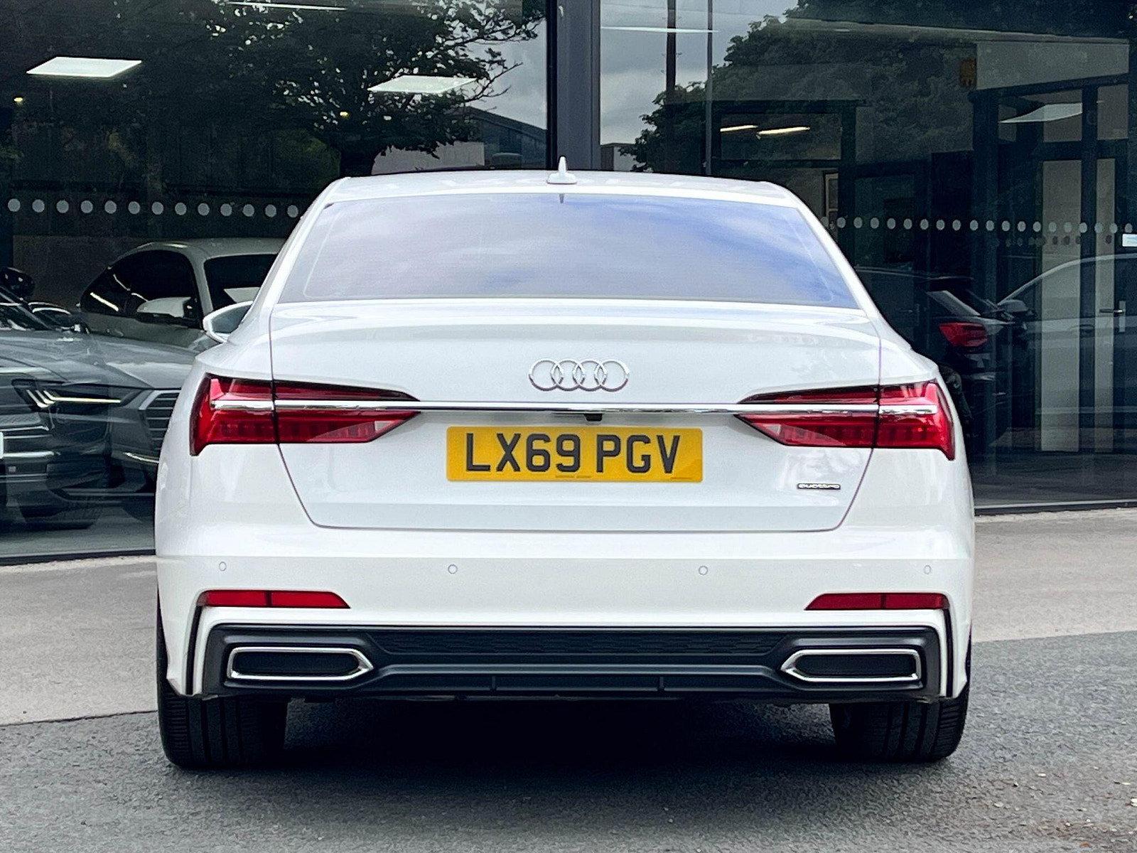 Audi A6 Saloon 2.0 TDI 40 S Line quattro S tronic 204ps 4dr Automatic 2019