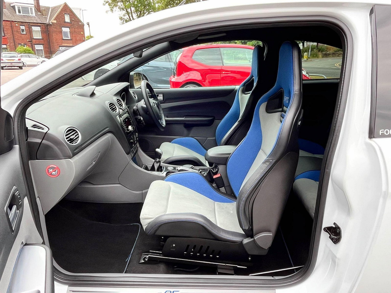 Ford Focus 2.5 RS 3dr 3dr Manual 2010