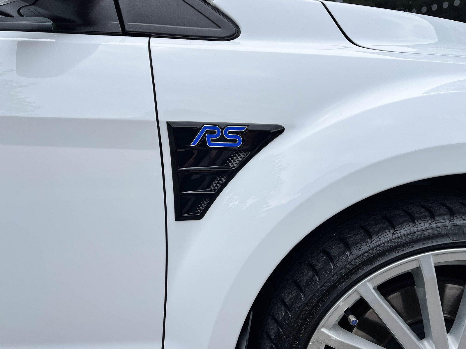 Ford Focus 2.5 RS 3dr 3dr Manual 2010
