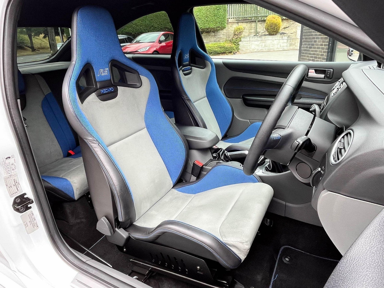 Ford Focus 2.5 RS 3dr 3dr Manual 2010