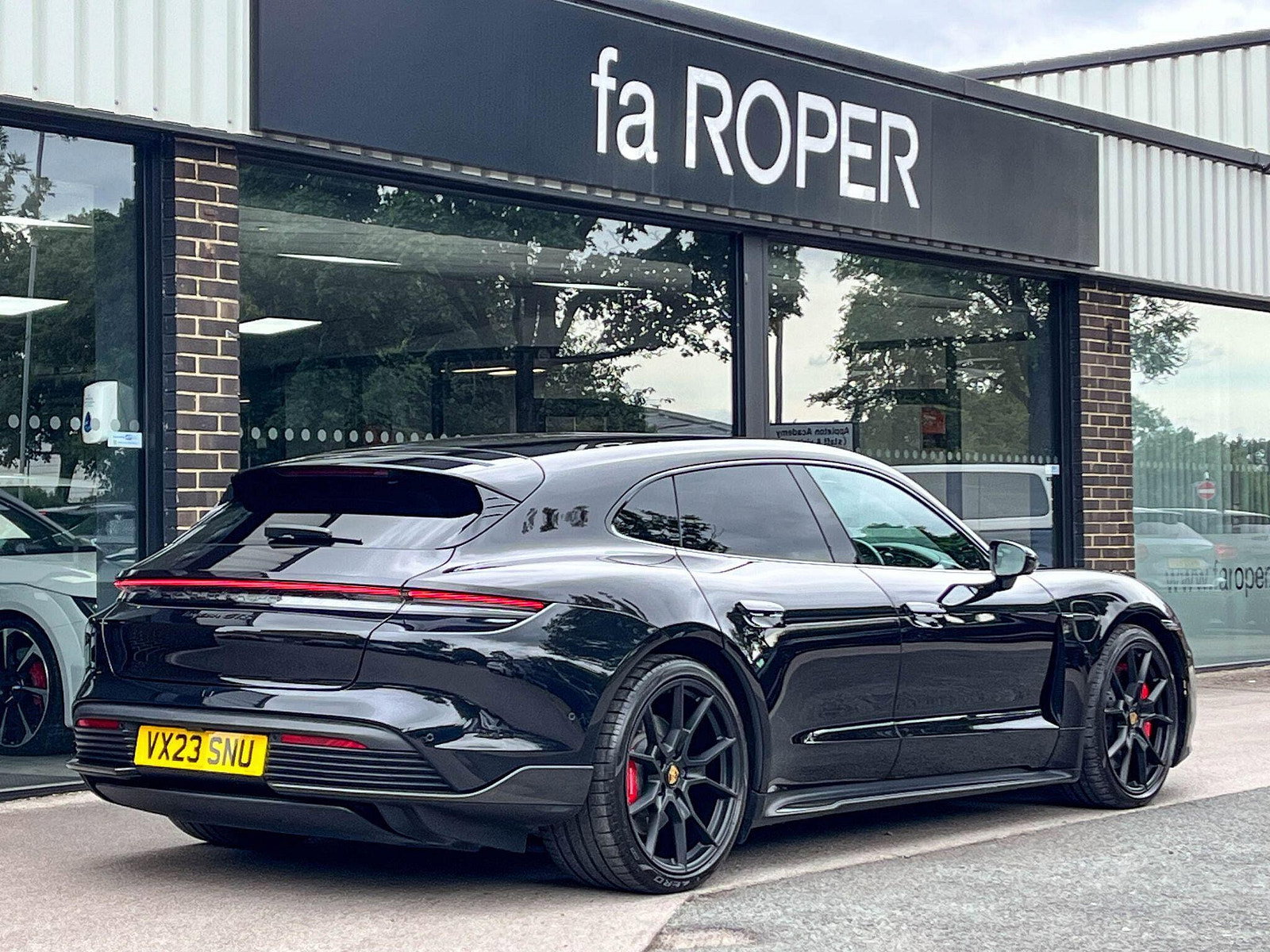 Porsche Taycan Sport Turismo GTS Performance Plus 93.4kWh 4WD Auto 598ps 5dr Automatic 2023