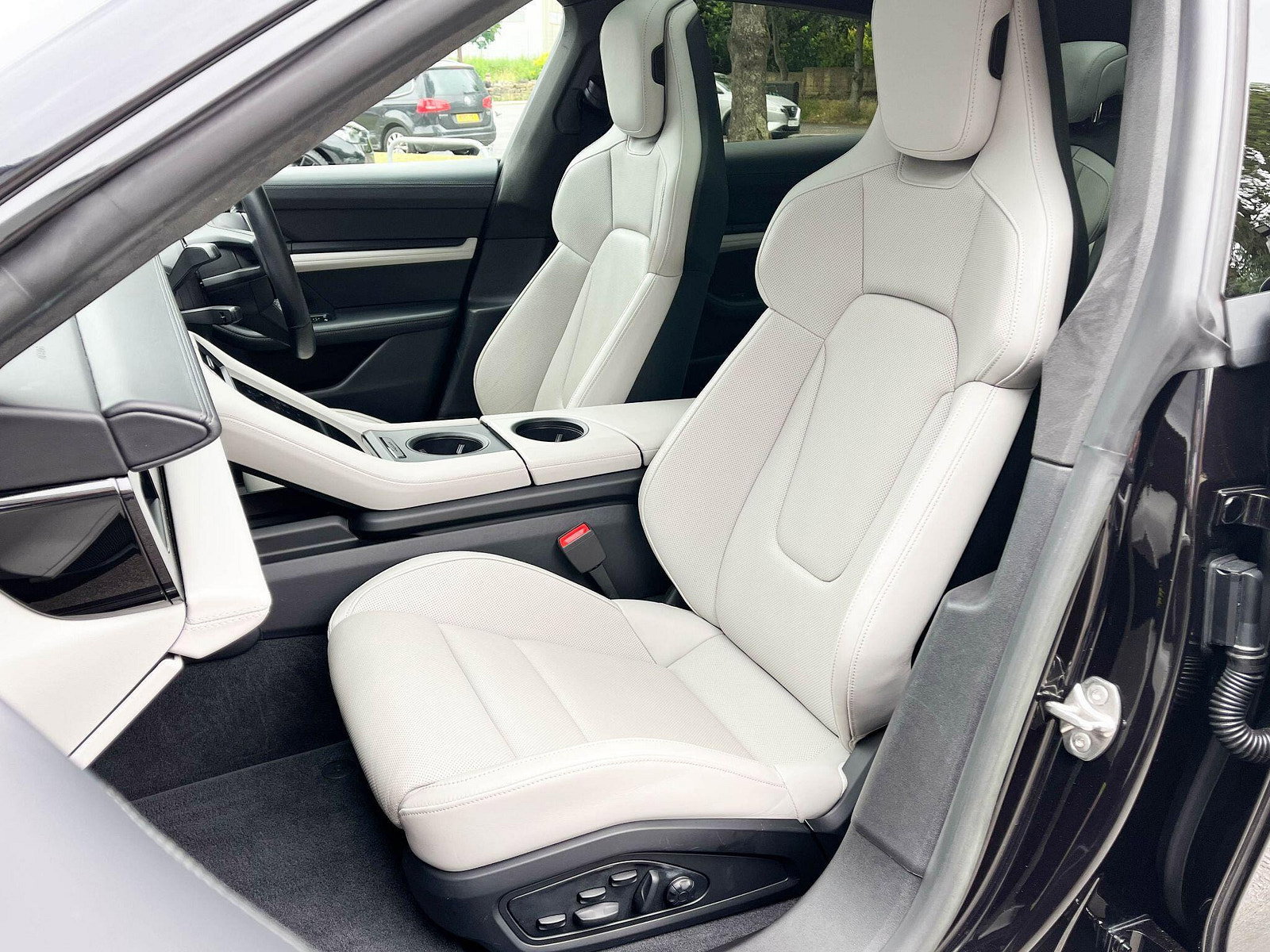 Porsche Taycan Sport Turismo GTS Performance Plus 93.4kWh 4WD Auto 598ps 5dr Automatic 2023