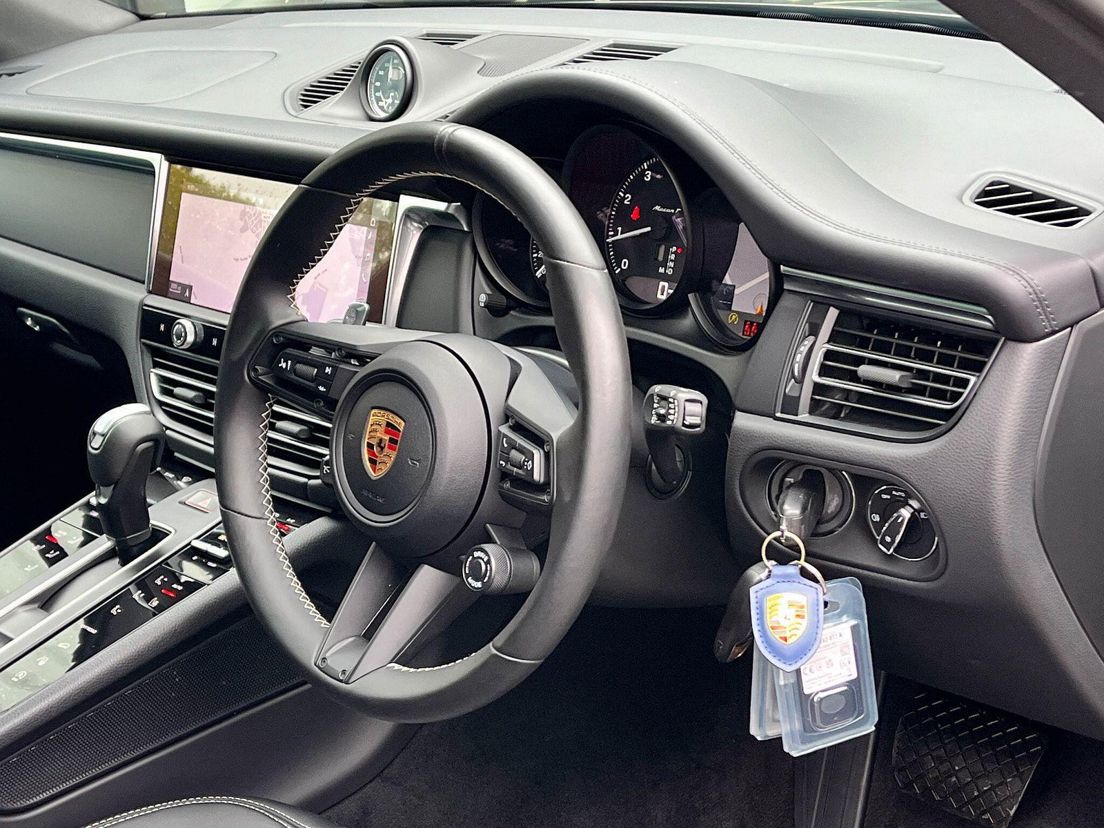 Porsche Macan 2.0T 'T' PDK 265ps 5dr Automatic 2024