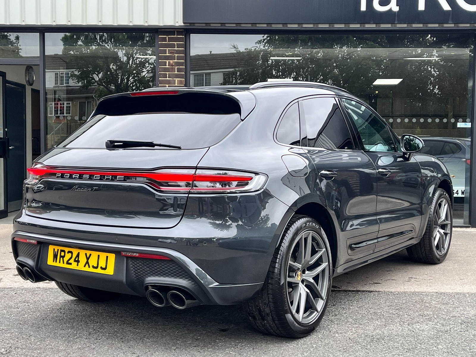 Porsche Macan 2.0T 'T' PDK 265ps 5dr Automatic 2024