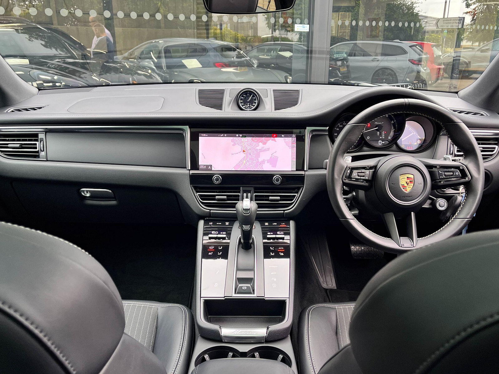 Porsche Macan 2.0T 'T' PDK 265ps 5dr Automatic 2024