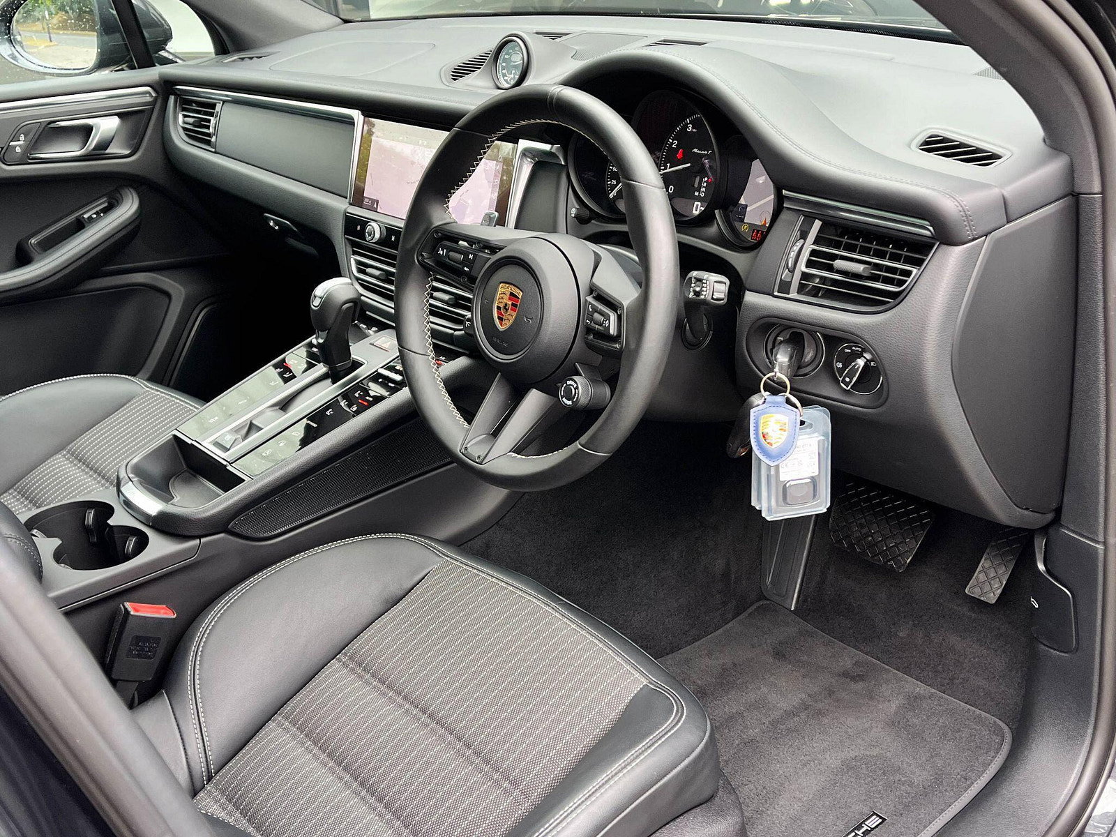 Porsche Macan 2.0T 'T' PDK 265ps 5dr Automatic 2024