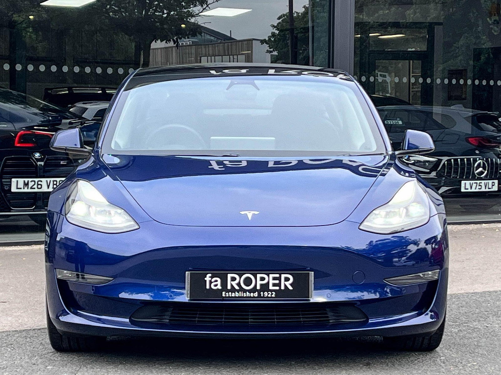 Tesla Model 3 (Dual Motor) Long Range Auto 4WDE 4dr 4dr Automatic 2021