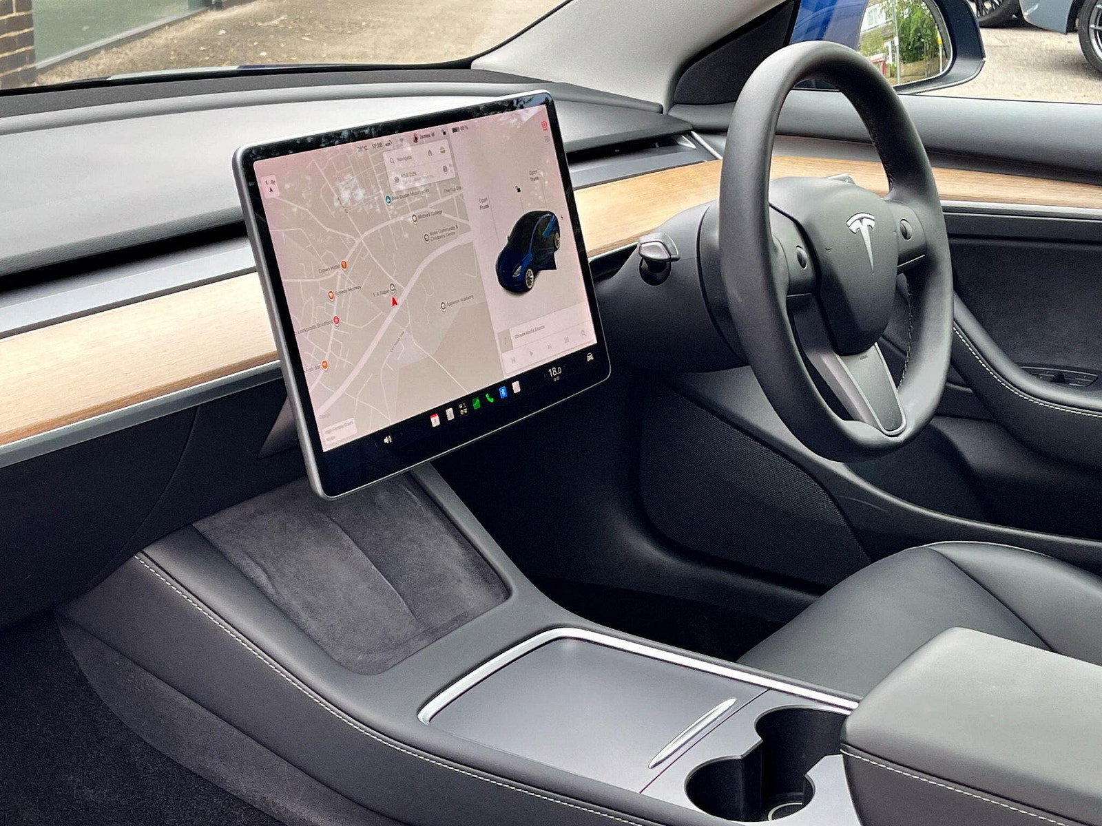 Tesla Model 3 (Dual Motor) Long Range Auto 4WDE 4dr 4dr Automatic 2021