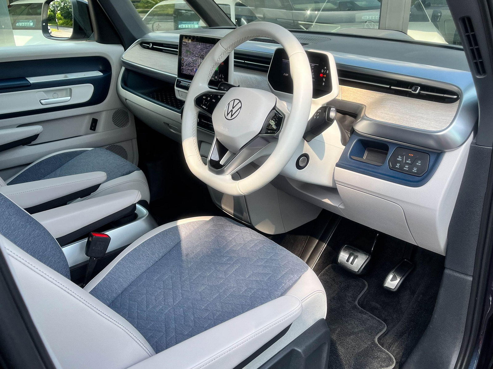 Volkswagen ID. Buzz Pro 77kWh Style Auto 5dr 5dr Automatic 2023
