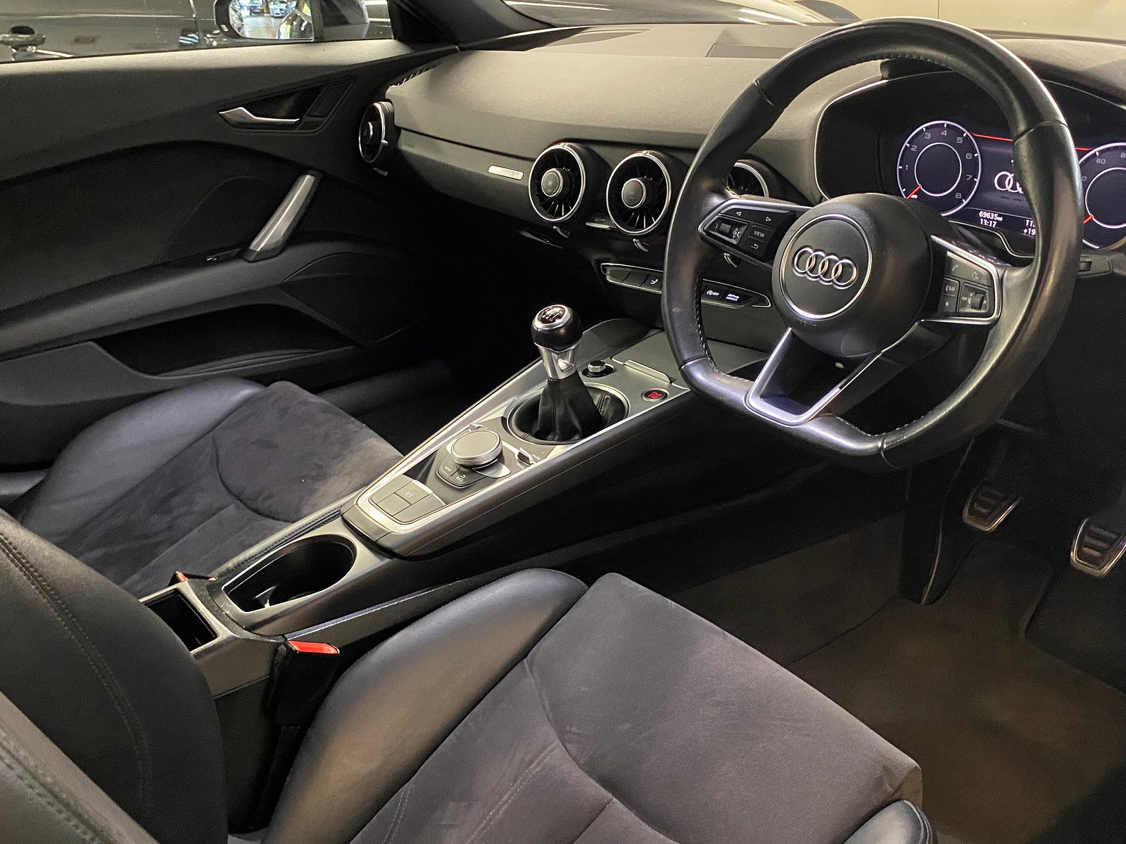 Audi TT 2.0 TFSI Sport Coupe 3dr Petrol Manual Euro 6 (s/s) (230 ps) 3dr Manual 2015