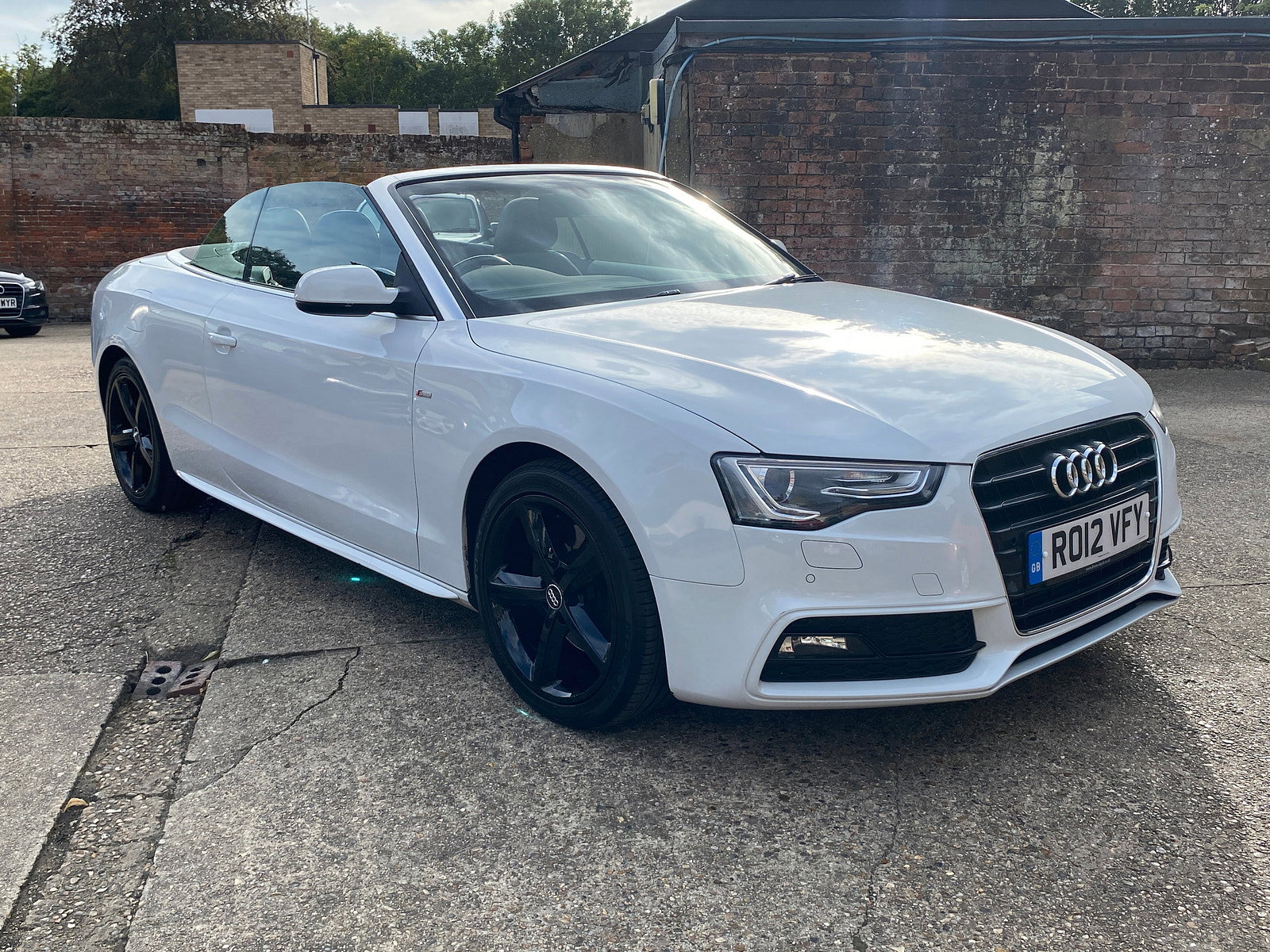 Audi A5 Cabriolet 2.0 TFSI S line Convertible 2dr Petrol Multitronic Euro 5 (s/s) (211 ps) 2dr Automatic 2012