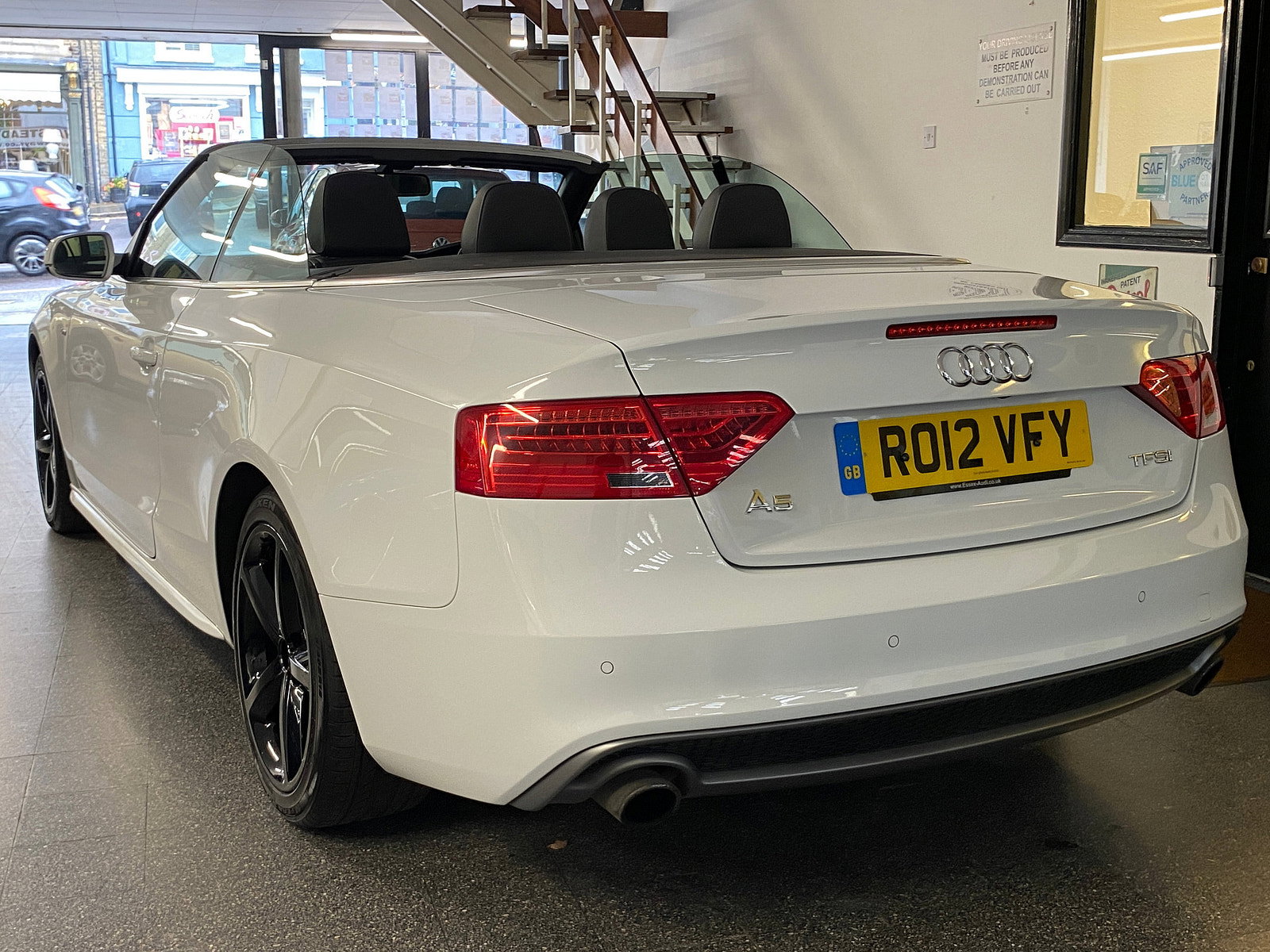 Audi A5 Cabriolet 2.0 TFSI S line Convertible 2dr Petrol Multitronic Euro 5 (s/s) (211 ps) 2dr Automatic 2012
