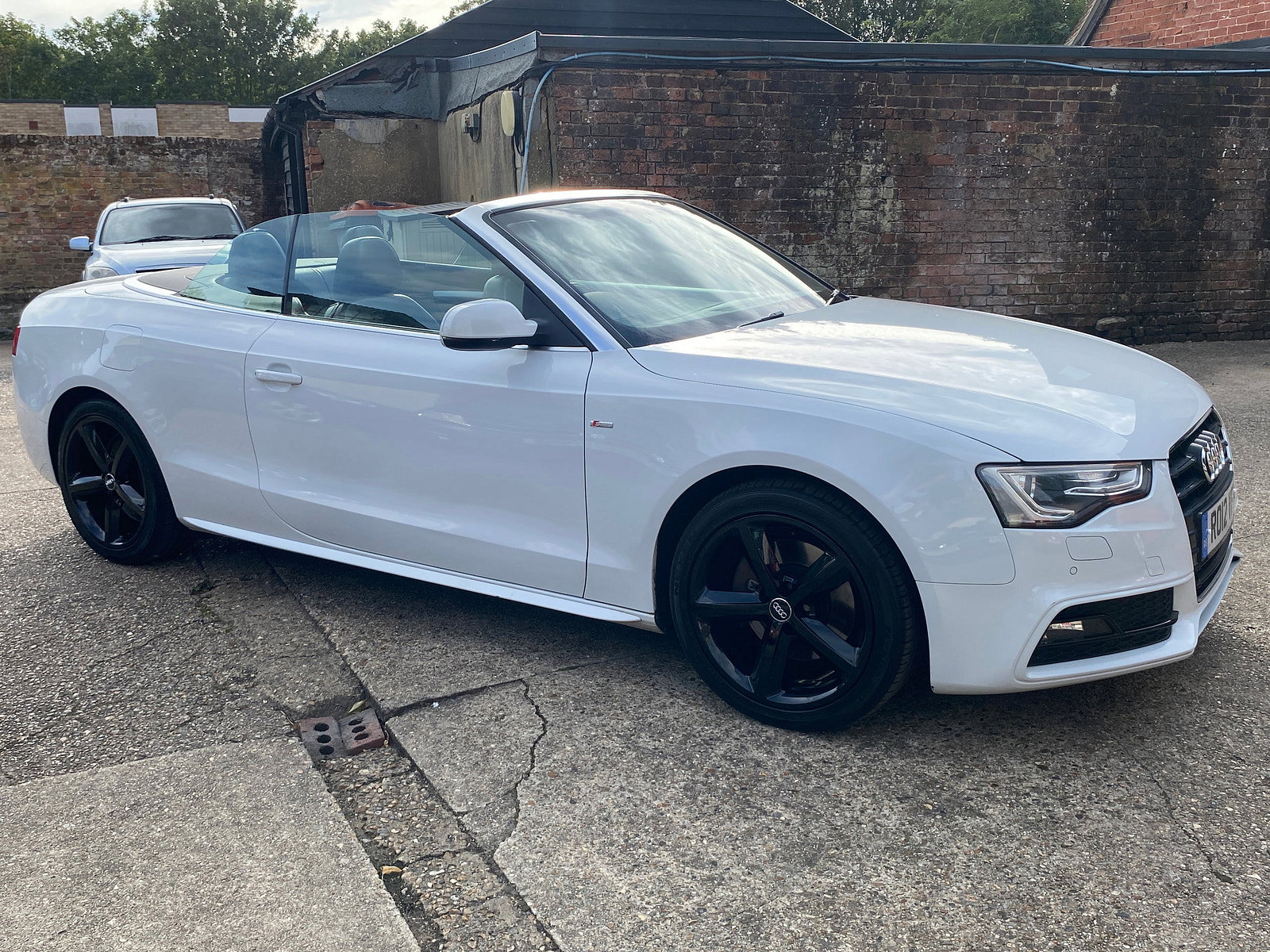 Audi A5 Cabriolet 2.0 TFSI S line Convertible 2dr Petrol Multitronic Euro 5 (s/s) (211 ps) 2dr Automatic 2012
