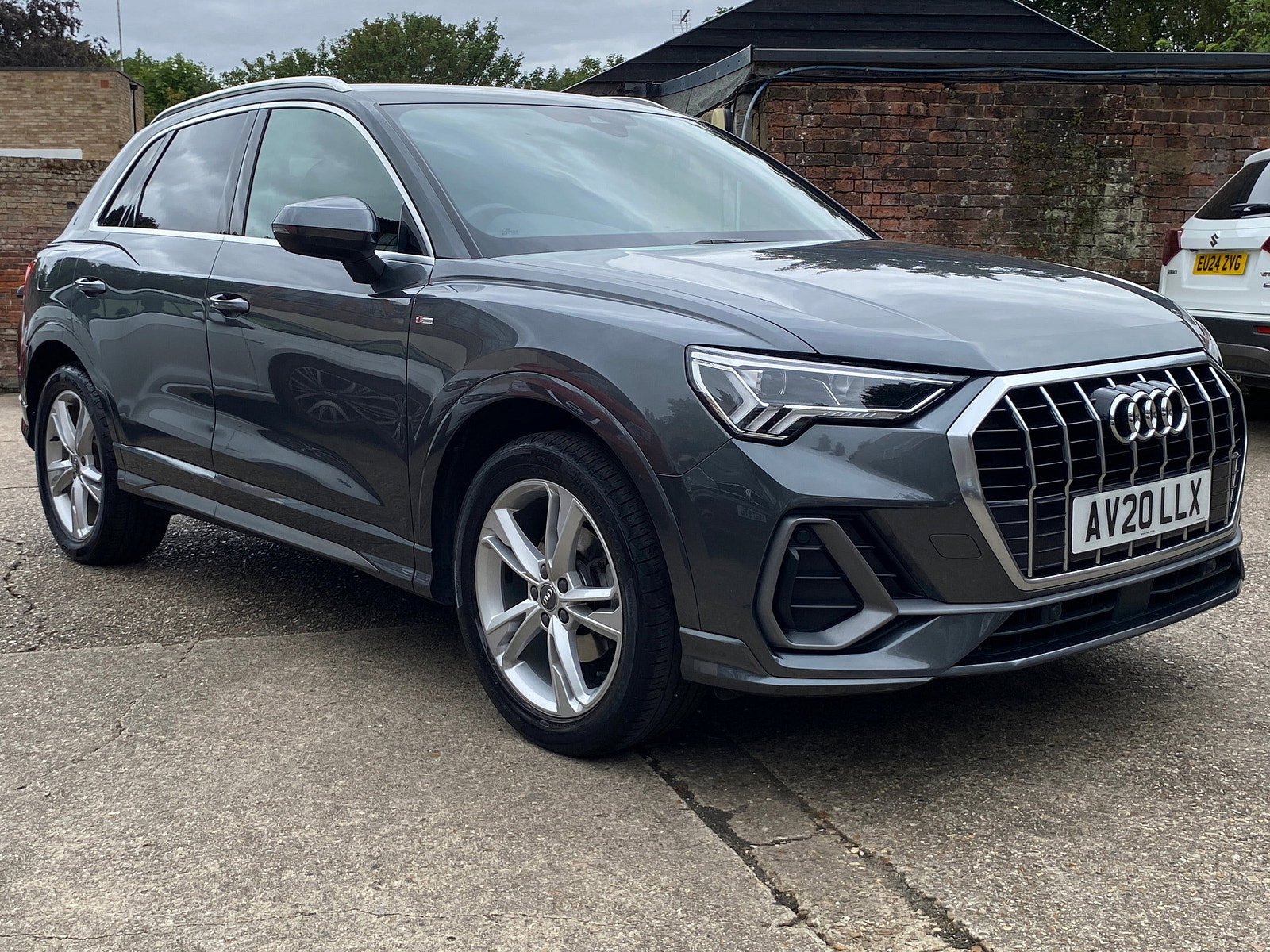 Audi Q3 1.5 TFSI CoD 35 S line SUV 5dr Petrol S Tronic Euro 6 (s/s) (150 ps) 5dr Automatic 2020