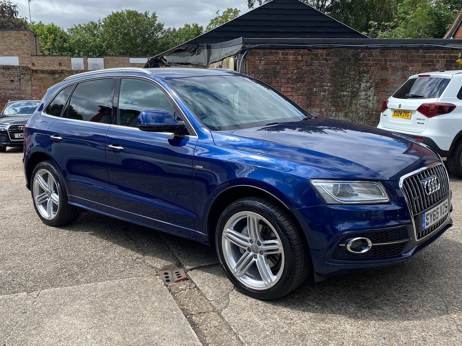Audi Q5 2.0 TFSI S line Plus SUV 5dr Petrol Manual quattro Euro 6 (s/s) (230 ps) 5dr Manual 2015