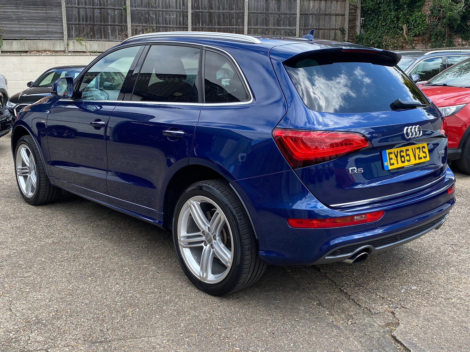 Audi Q5 2.0 TFSI S line Plus SUV 5dr Petrol Manual quattro Euro 6 (s/s) (230 ps) 5dr Manual 2015