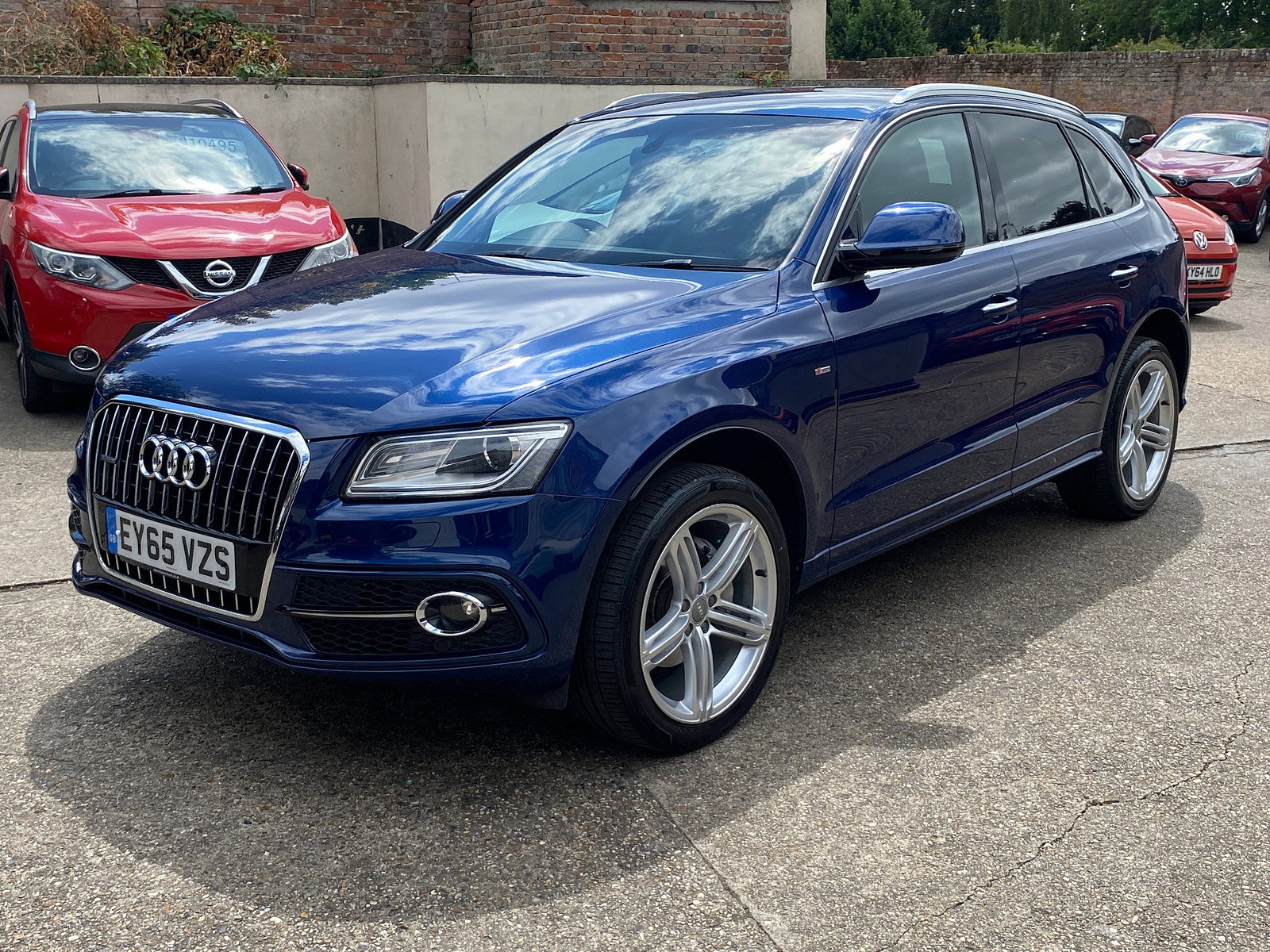 Audi Q5 2.0 TFSI S line Plus SUV 5dr Petrol Manual quattro Euro 6 (s/s) (230 ps) 5dr Manual 2015
