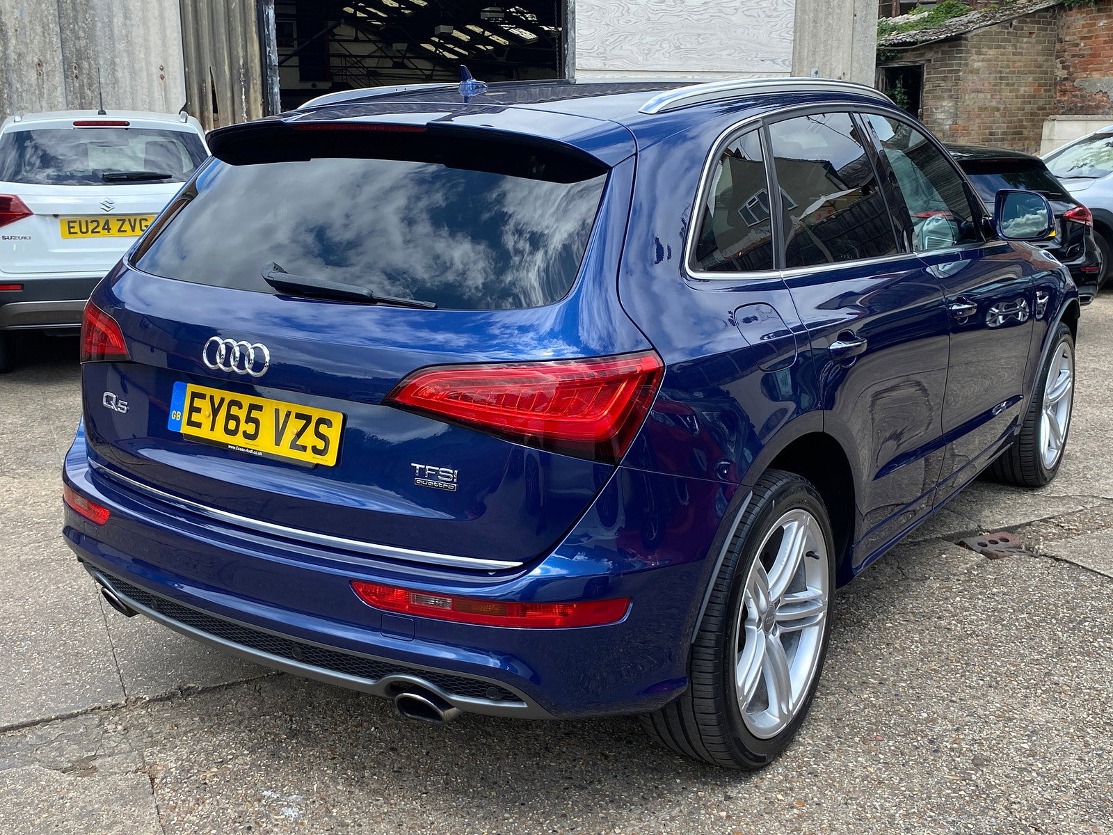 Audi Q5 2.0 TFSI S line Plus SUV 5dr Petrol Manual quattro Euro 6 (s/s) (230 ps) 5dr Manual 2015