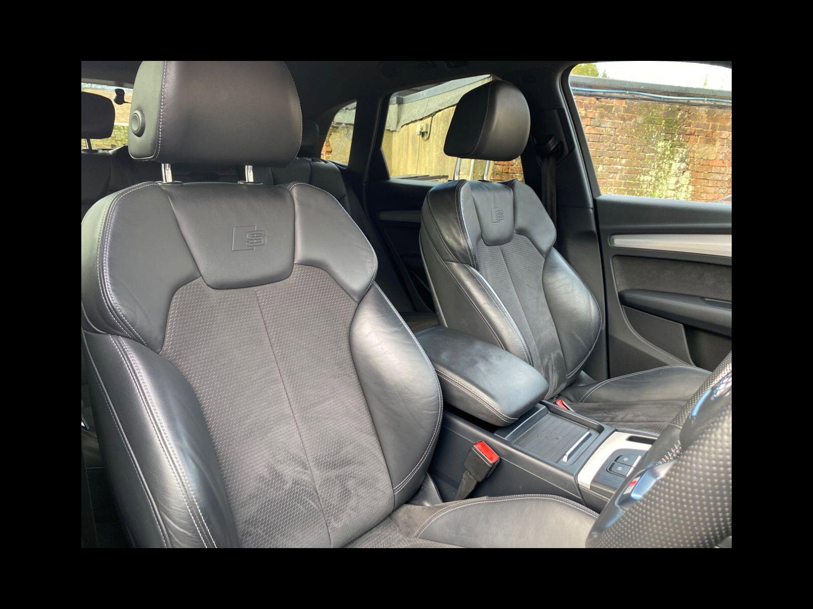 Audi Q5 2.0 TFSI S line SUV 5dr Petrol S Tronic quattro Euro 6 (s/s) (252 ps) S Line embossed seats, great spec 5dr Automatic 2018